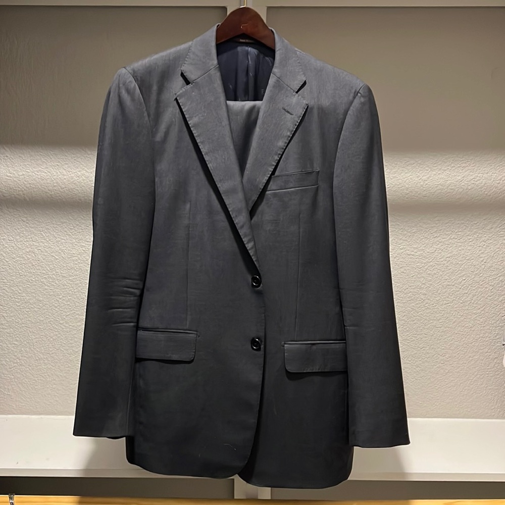 Hickey Freeman Charcoal Grey 100% wool with functional cuffs